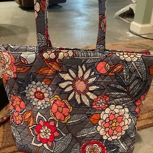 Vera Bradley tote bag